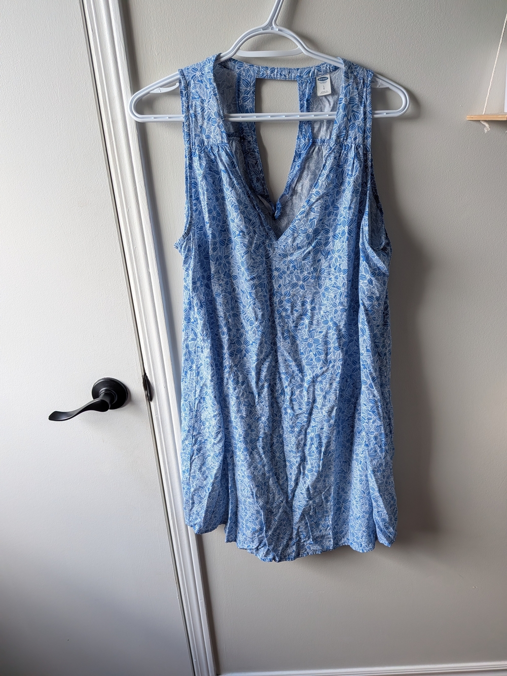 Old Navy Light Blue Floral V-Neck Sleeveless Mini Dress